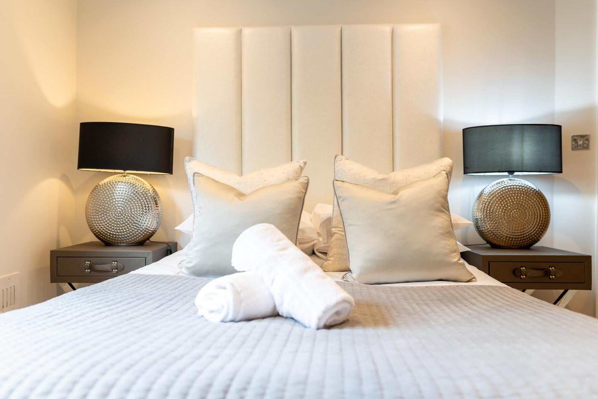Exclusive Cardiff City Centre Apartment Exteriör bild
