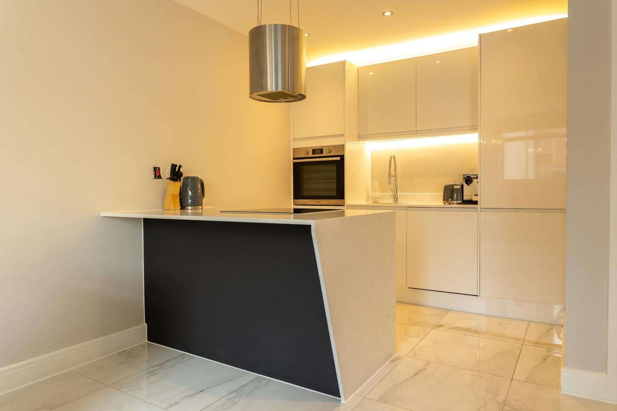 Exclusive Cardiff City Centre Apartment Exteriör bild