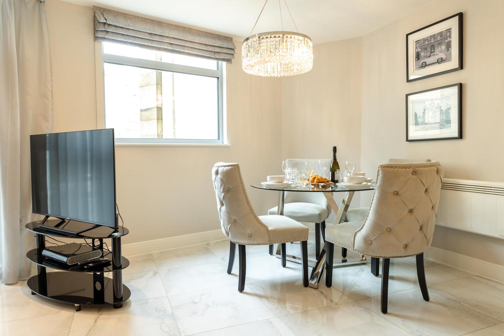 Exclusive Cardiff City Centre Apartment Exteriör bild